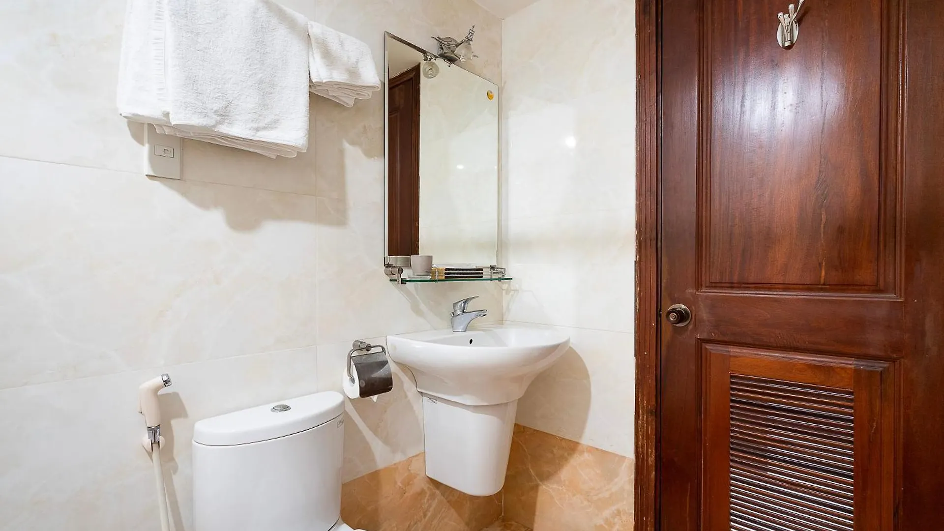Lucky Star Hotel - Ben Thanh Ho Chi Minh City