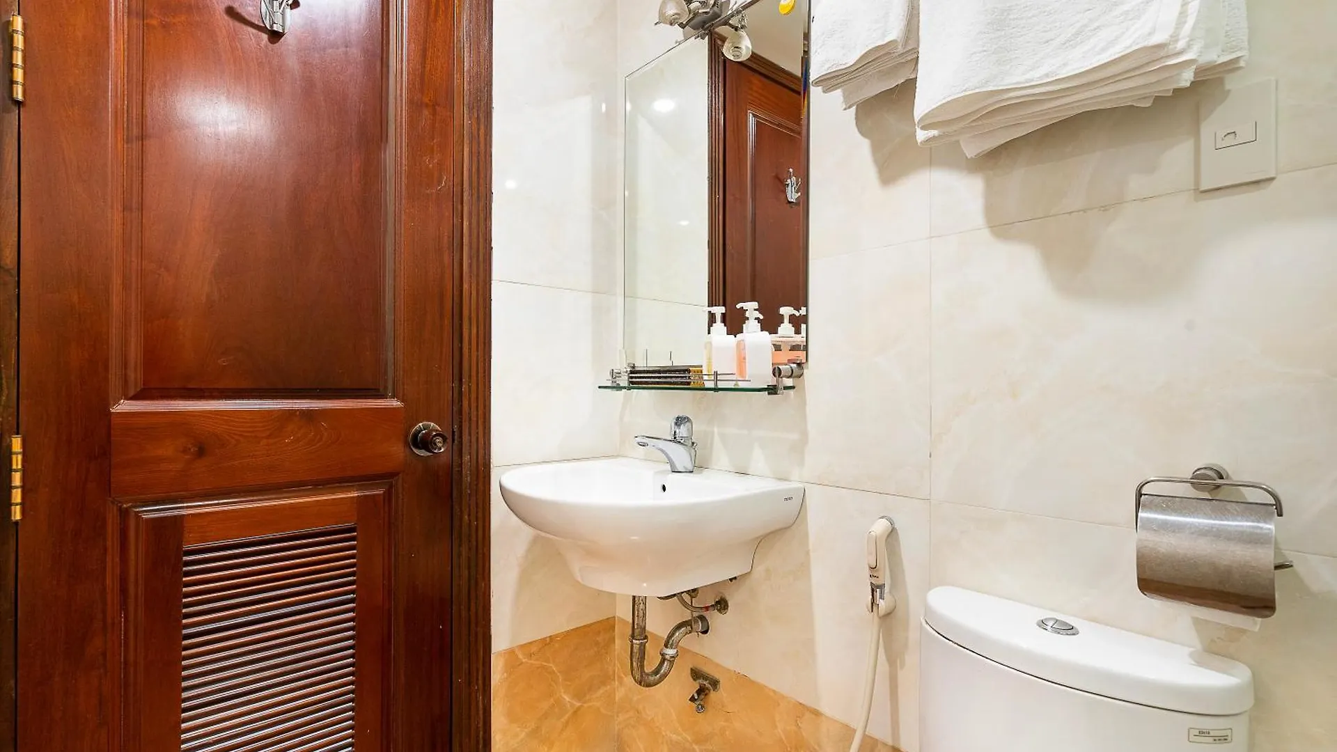 Lucky Star Hotel - Ben Thanh Ho Chi Minh City Vietnam